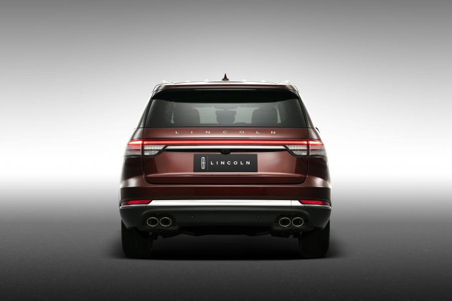  Lincoln Aviator 2019 года  (CN) (фото 2 из 18)